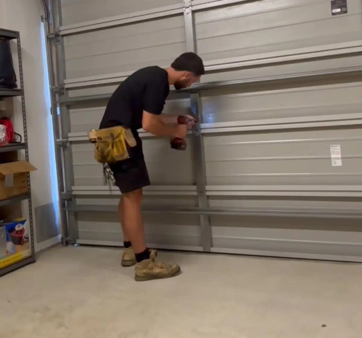 Garage Door Repair fixing Issues